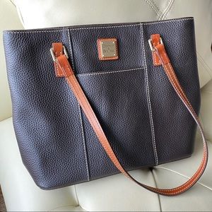 SOLD!❣️LOWEST PRICE! DOONEY & BOURKE HANDBAG